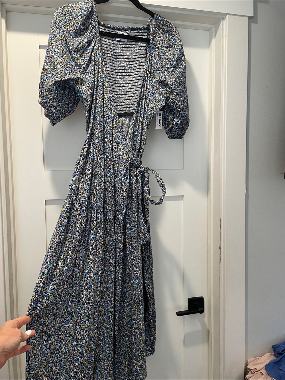 NWT Old Navy Blue Floral Puff-Sleeve Wrap Dress - size large